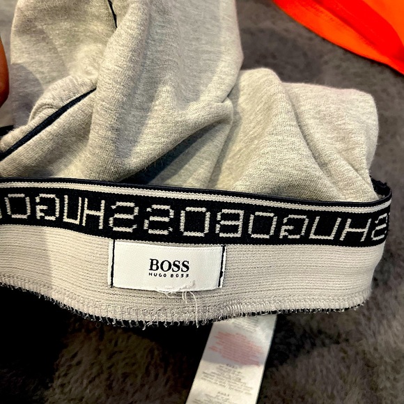 Boys Hugo Boss Set! 18-24months  Shorts and T-shirt - Picture 3 of 4